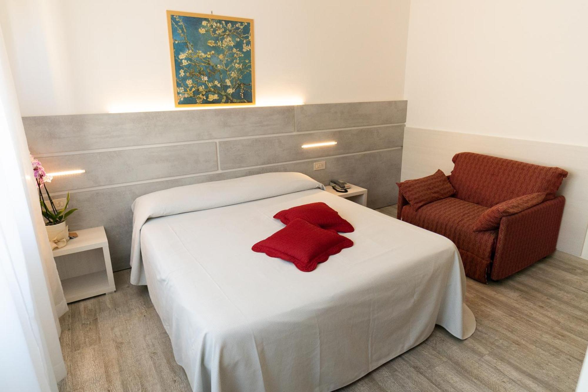 Hotel Dafne Punta Marina Ruang foto